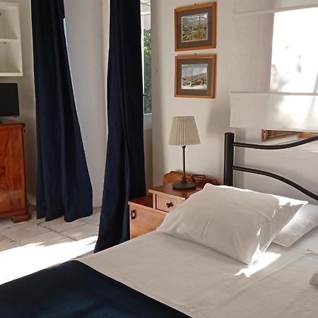 Charming Two-Bed Apartment Orange Garden Sutivan Kültér fotó